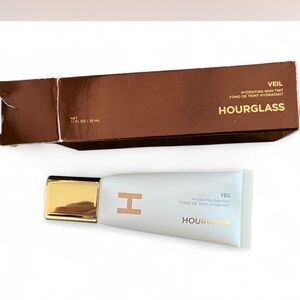 New Hourglass hydrating skin Tint shade 10